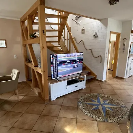 Reetdachhaus Seebaer Holiday home Insel Poel